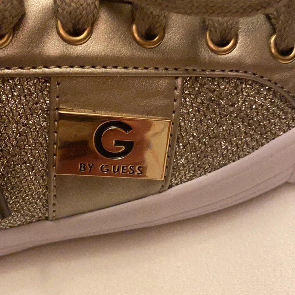 G BY GUESS LACE UP GOLD QUILTED SNEAKERS GGBACKERS3 Metallic ⭐️⭐️⭐️⭐️⭐️